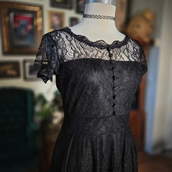 Black Lace Button Front Short Sleeve Midi Dress Goth Punk Alternative Size M - Picture 6 of 7